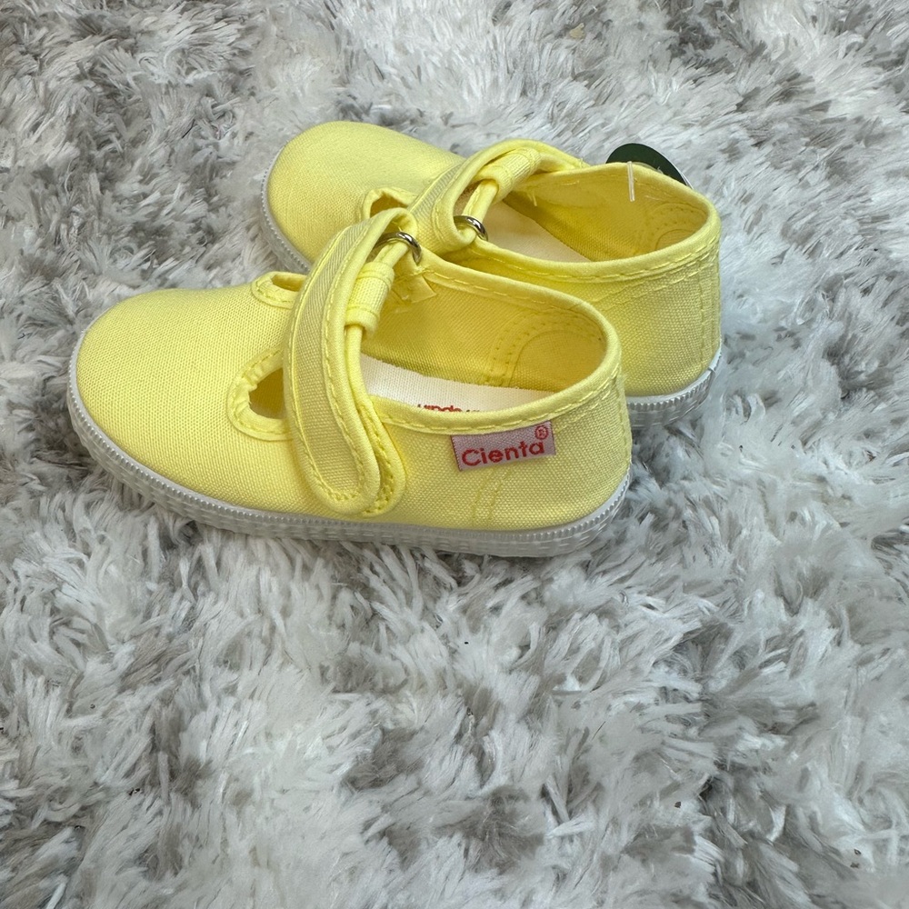 Cienta Yellow Kids Canvas Mary Jane Sneakers - Picture 4 of 6